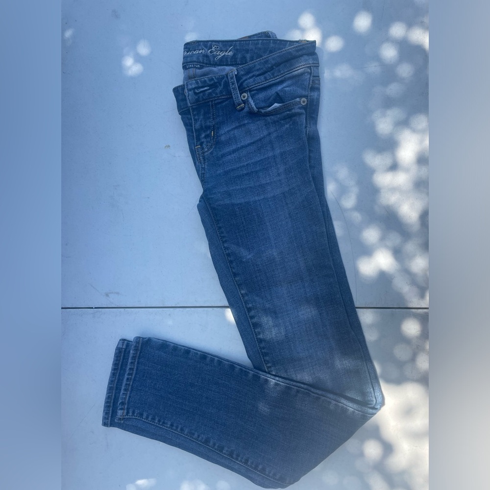 American Eagle Jeans - Picture 1 of 3